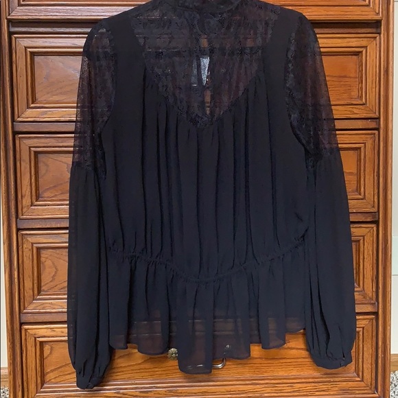 HP! 🎉 NWT Express black lace sheer top - Picture 6 of 7